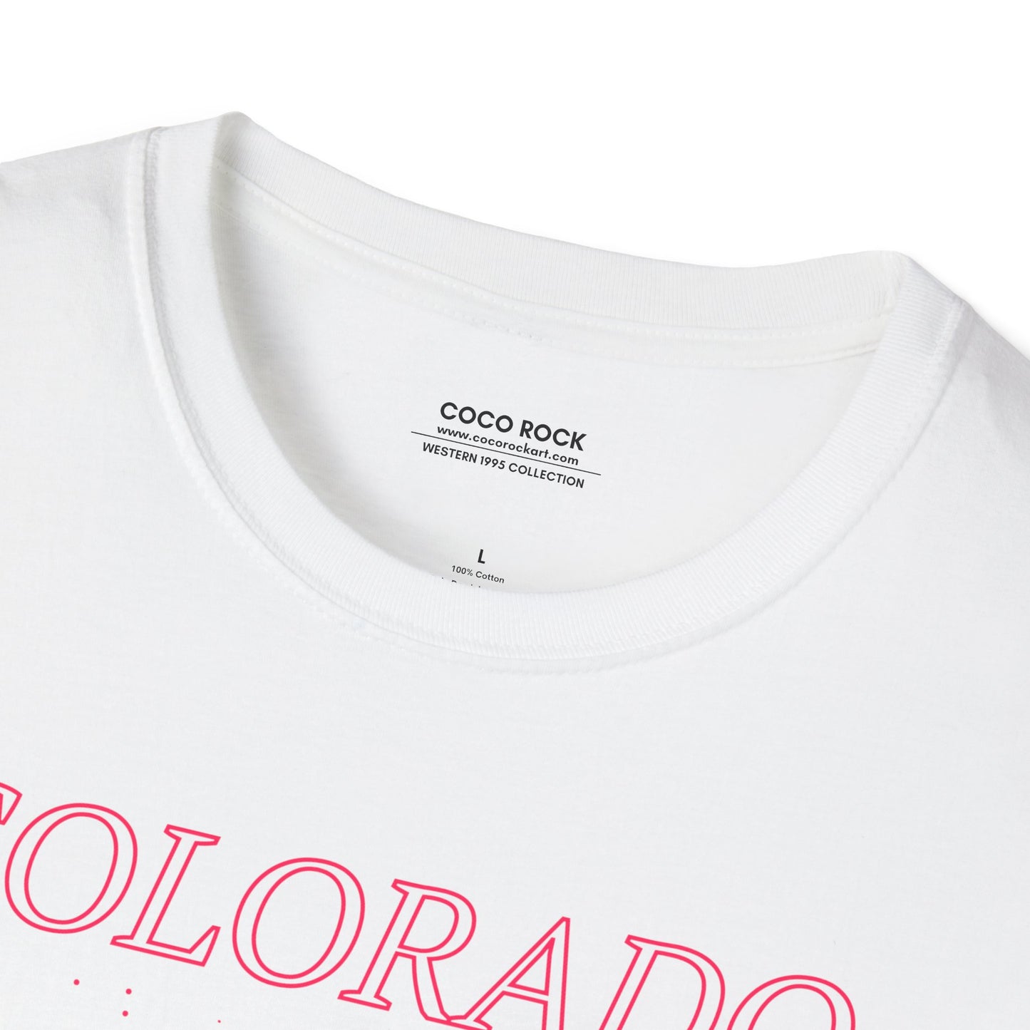 Colorado, USA, Pink Desert Cactus Graphic T-Shirt, Western 1995 Graphic Tee Collection